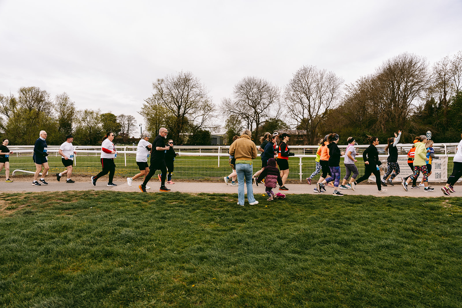 Runners at the 2025 TEWV 10k, York Racecourse.