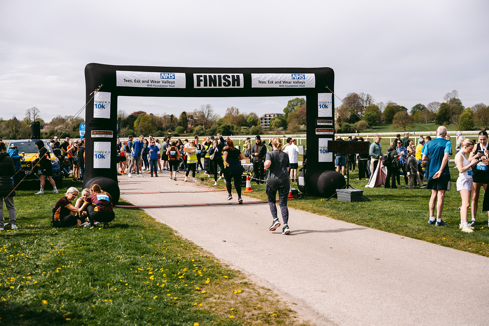 Runners at the 2025 TEWV 10k, York Racecourse.